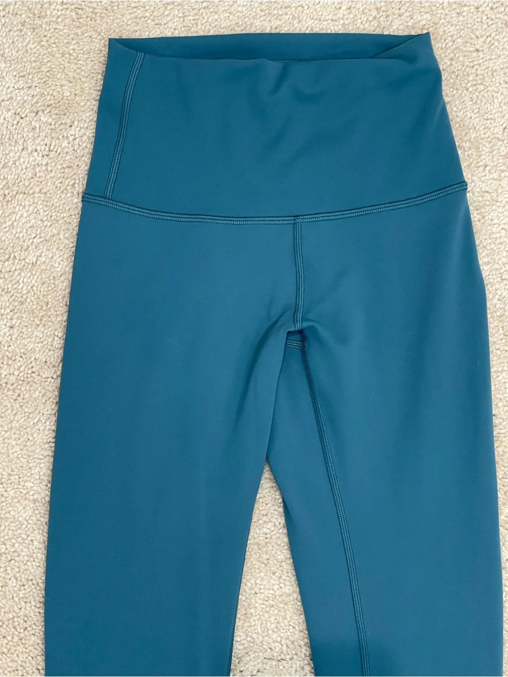 Like NEW Lululemon wunder train high rise tight leggings 28” size 2
